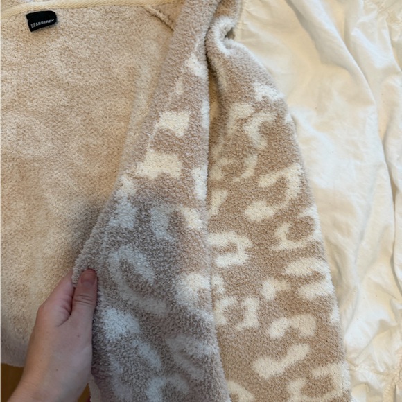 BEARBERRY cozy robe - Picture 13 of 14